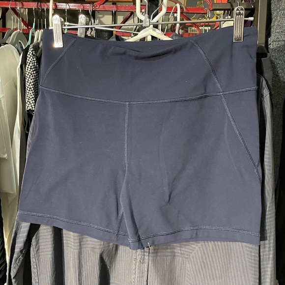 Athleta Navy Bike Shorts, EUC, Large. - Picture 4 of 11